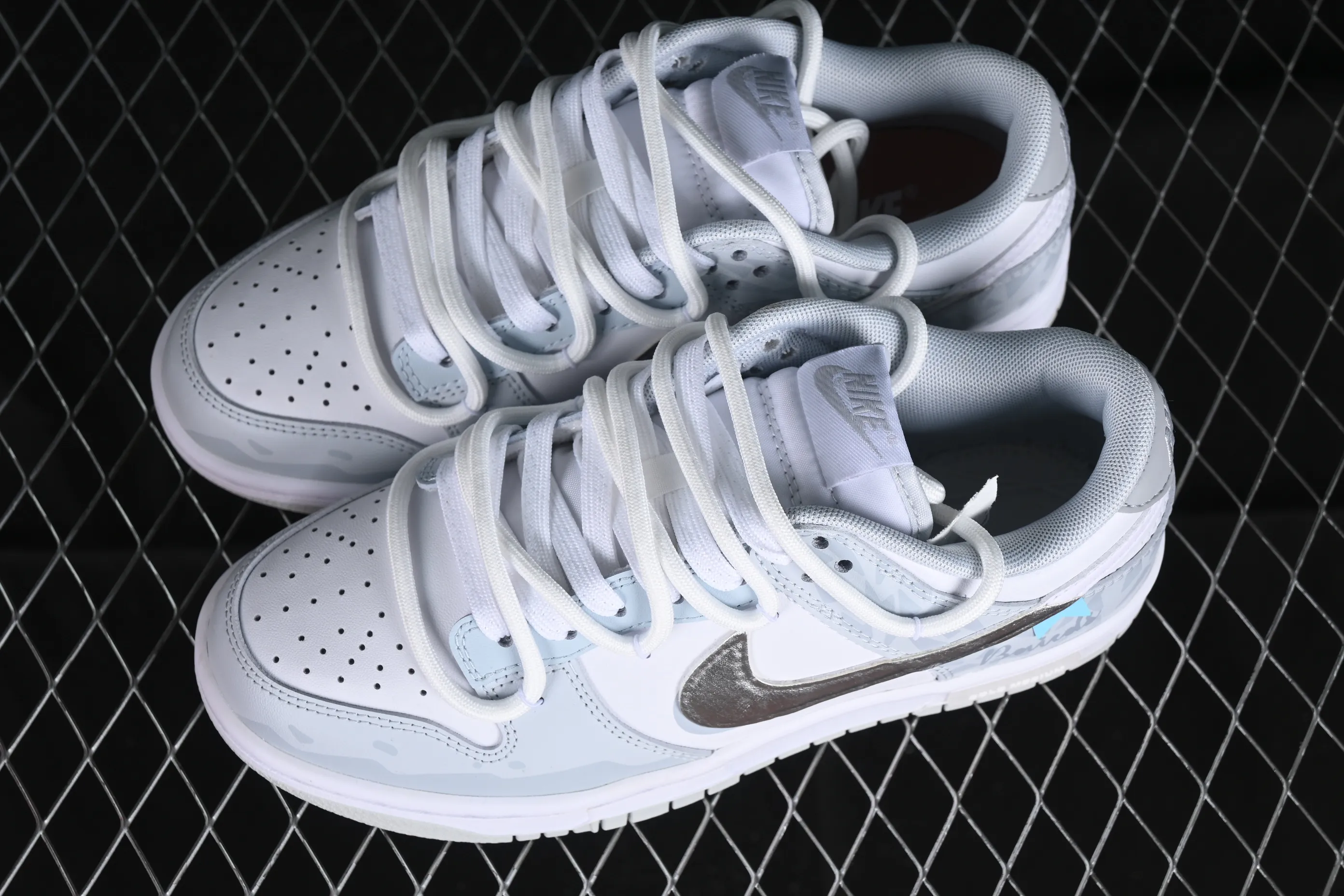 All categories Nk SB Dunk series Nk SB Dunk Low low-top sneakers Nk Dunk Low Retro light gray blue silver SB strap low-top casual sneakers HF0730-160